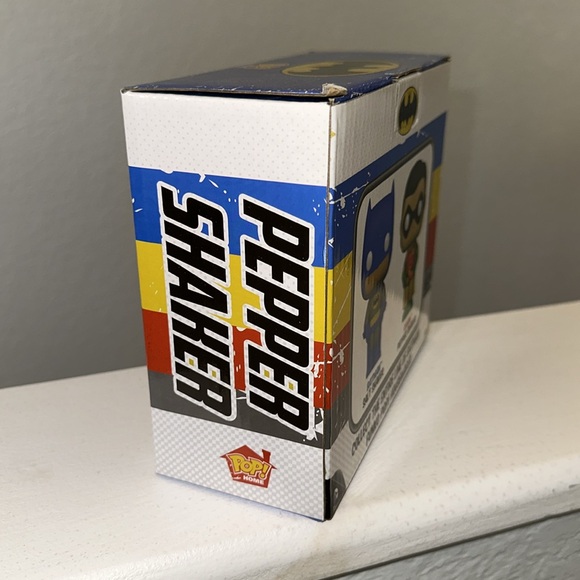 Funko POP! Home Batman and Robin salt and pepper shakers. NIB - Picture 4 of 6